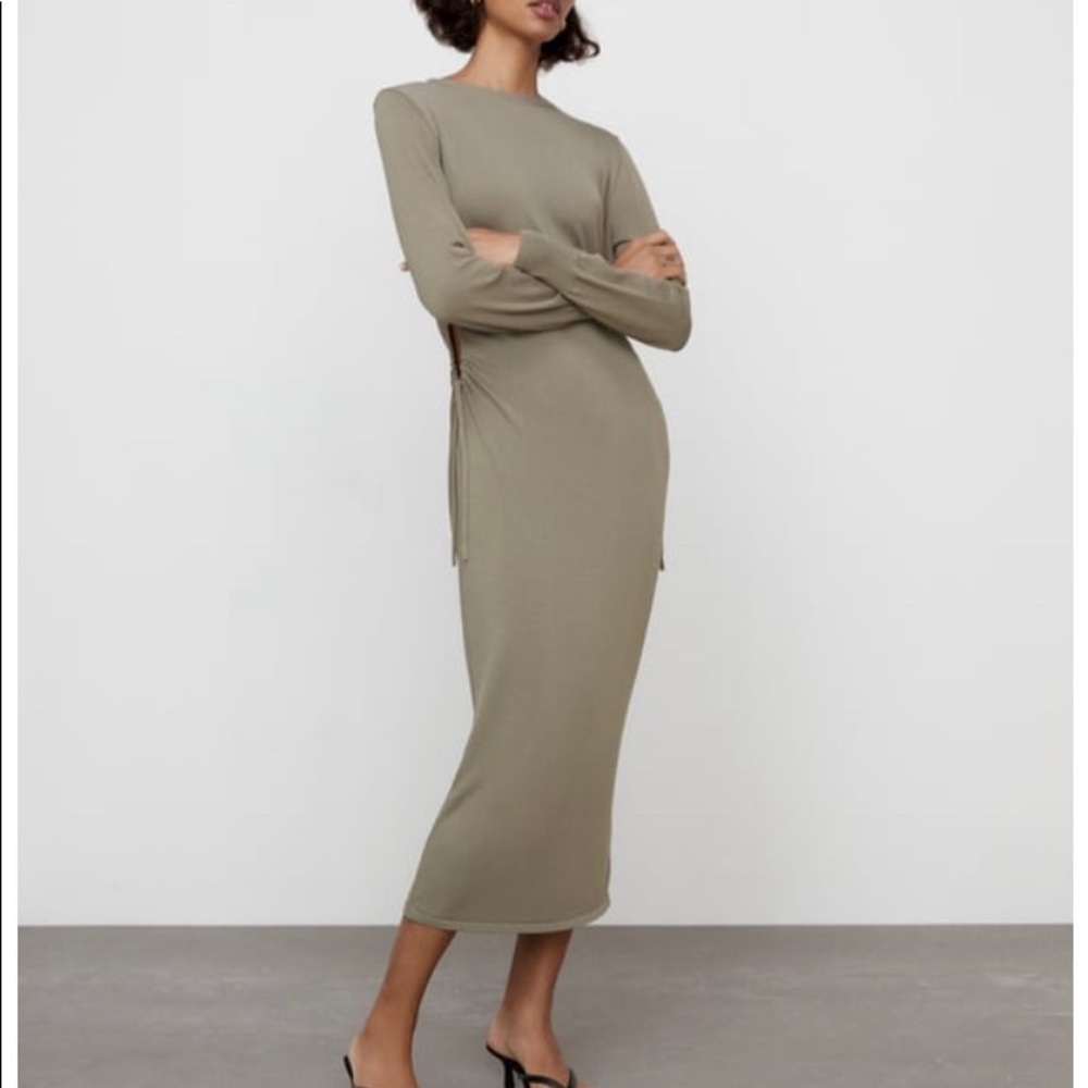 Zara Knit Dress with Slits. Taupe gray